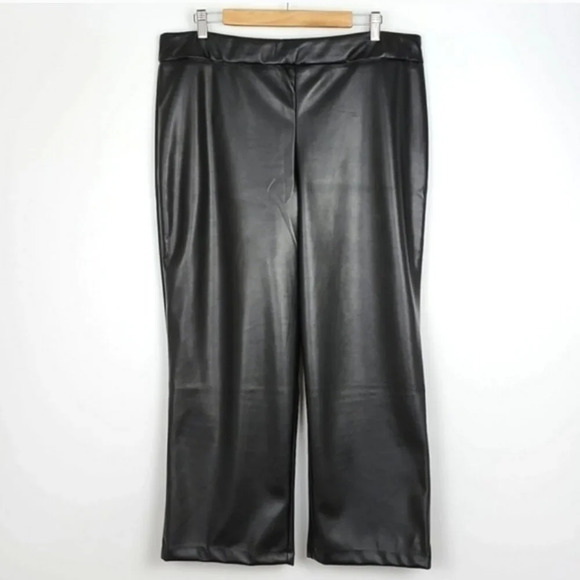Maison Cinqcent 500 Plus Women's Pull On Pants Black Faux Leather Stretch  Sz 1X - Picture 1 of 11